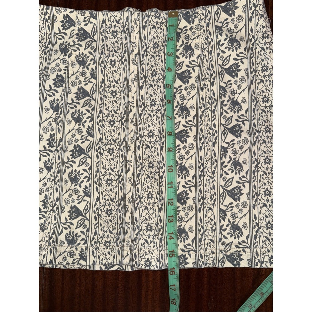 Free People Mini Skirt Women's Size 12 Modern Femme Floral Denim Blue Cream - Picture 6 of 7